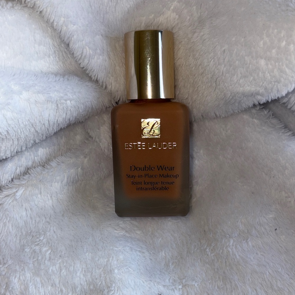Estee Lauder Double Wear Stay-in-Place Makeup - Rich Brown
